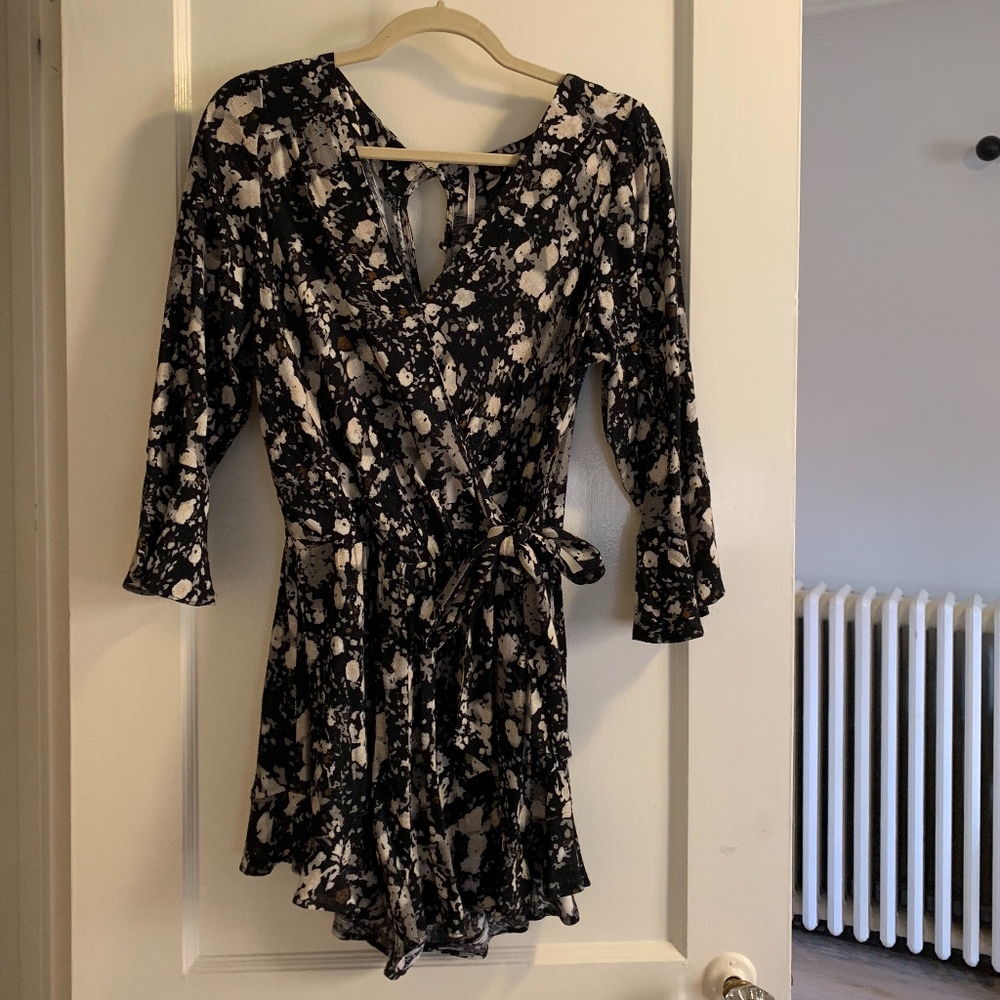 Free People Printed Flutter-Detail Romper - S